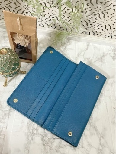 極美品　PRADA  プラダ 長財布　青色　大量カード入れ