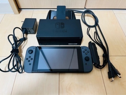 Switch 本体と付属品　箱なし
