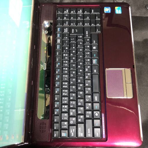 大画面15.6インチWXGA (1366x768)省電力LED光沢液晶搭載ノートPC 「FMV BIBLO NF/G50(FMVNFG50C)」Win10 ＆ Office2010インストール済 Core i3－330M(2コア/4スレッド) / メモリーは４GB / DVDスーパーマルチドライブ搭載 / 無線LAN / クリムゾン(濃い目のワインレッド)　中古美品