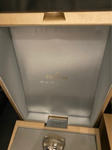 ヘネシー パラディ新品 (ブランデーコニャック 未開封 箱付き お酒)