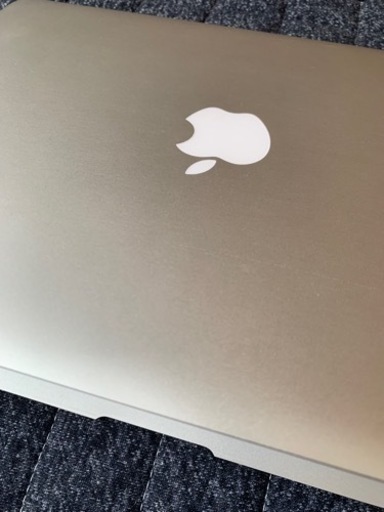 macbook air 譲ります。