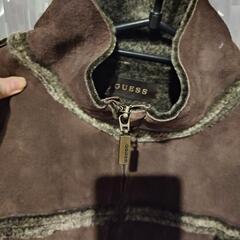 近日中セカストで売ります 超美品 guess 革ジャン 本革 Mの画像