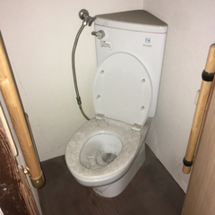 【入居済】家賃3.5万円 初期費用7.6万円＋家賃 戸建28㎡ 風呂なし 北千住駅徒歩11分 − 東京都
