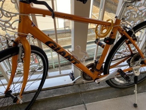 GIANT escape R3