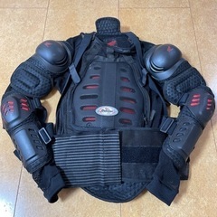 ボディープロテクター