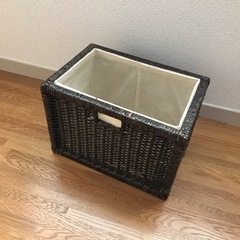 収納カゴ