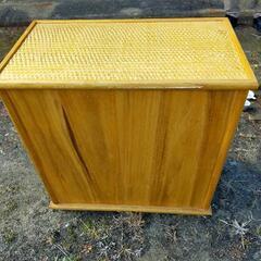 衣類収納家具の画像