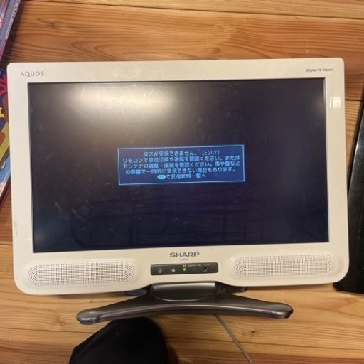 シャープ　テレビ　20型