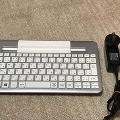 日本エイサー (AAXBV) ICONIA W3-810 (Atom Z2760/2G/64G eMMC/8.1/Win8 32bit/OF2013H&B) W3-810 美品の画像