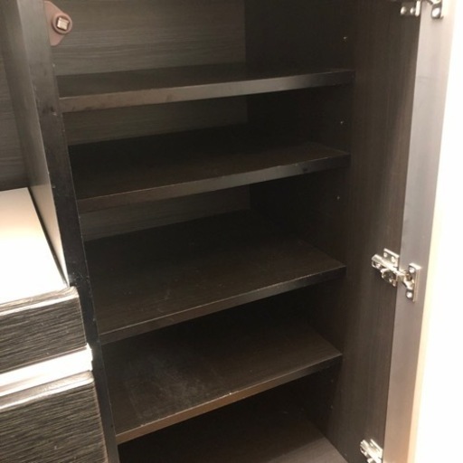 定価25,000円 鏡面仕上げ キッチン収納