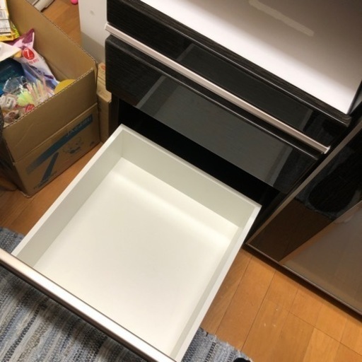 定価25,000円 鏡面仕上げ キッチン収納