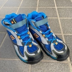 New Balance KV703トレッキングシューズ 22cm
