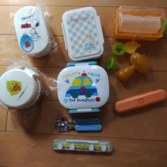 ①のり巻き機、弁当箱(新品・中古)箸、スプーン他