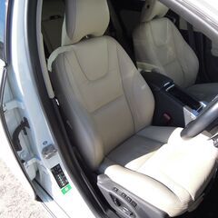 26年 ボルボV60 1.6 T4 SEセーフティパッケージ HDDナビ/TV/白革シート/シートヒーター/キセノンライト/ETC/36,185㎞の画像