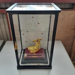 しゃちほこ　鯱　置物　ガラスケース入り