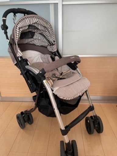 combi ディアクラッセオート4キャスFE500 (シート綺麗)