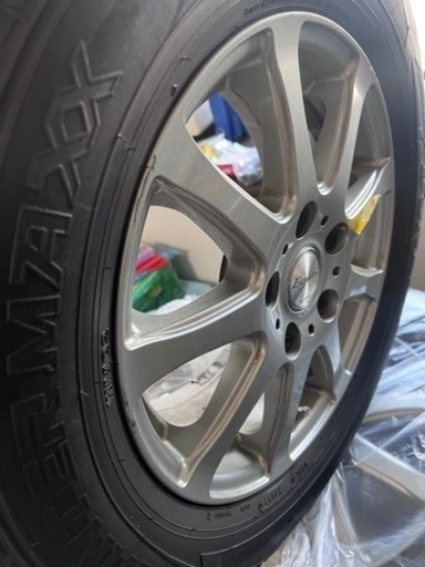 スタッドレス205/65/15 ホイルセット４本