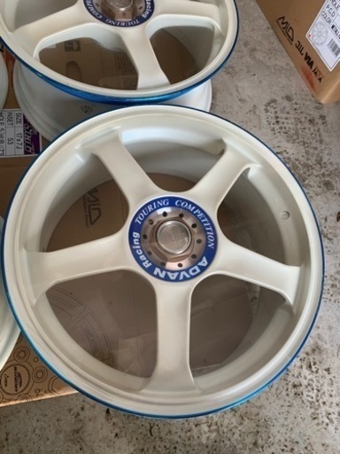 希少 アドバン TC TOURING COMPETITION 18インチ 114.3 未使用 希少 アドバン TC TOURING COMPETITION 18インチ 114.3 未使用