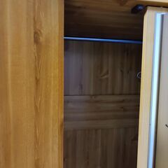 組み立て式クローゼット　カントリー風の画像