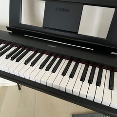 YAMAHAヤマハ電子ピアノ ピアジェーロNP32B☆スタンド込☆購入一年の美品