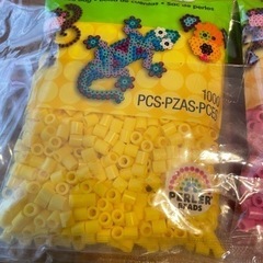 アイロンビーズ　ピンク＆黄色
