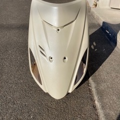 アドレスV125Sフロントカウル.パールグラスホワイトNo2 (とも