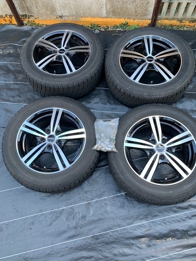 ブリヂストン　スタッドレスタイヤ