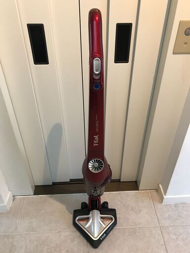 おしゃれな掃除機　T-faL ティファール（TY8463 84) 充電式スティッククリーナー