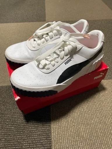 PUMAレディーススニーカー24.5センチNo.2