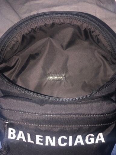正規バレンシアガバックとキャップセット