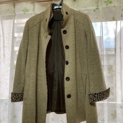 婦人用ハーフコート　Lサイズの画像