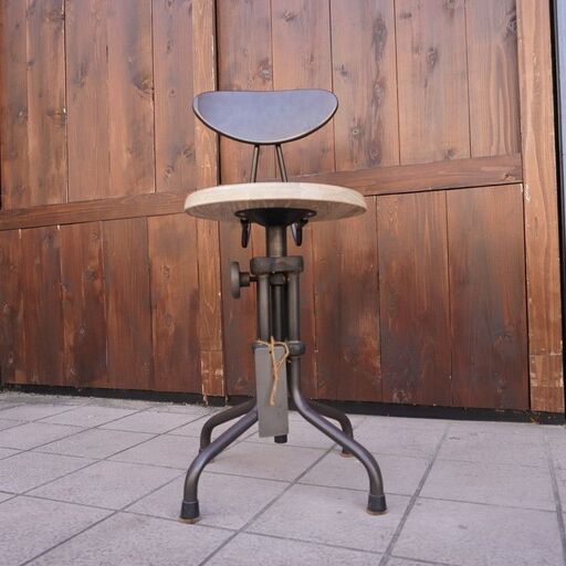 CRASH GATE(クラッシュゲート)/ DISTRICT EIGHT(ディストリクトエイト)のGALETTE CHAIR(ガレット