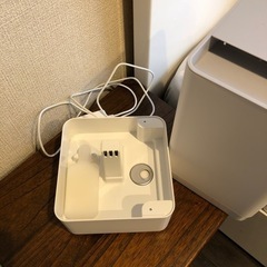 アロマの加湿器の画像