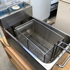 電気式フライヤー業務用　コンビニとかにあるフライヤー