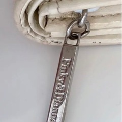 ピンキーダイアン財布の画像