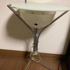 サイドテーブル