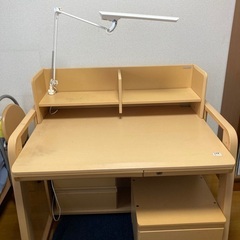 オカムラ　学習机