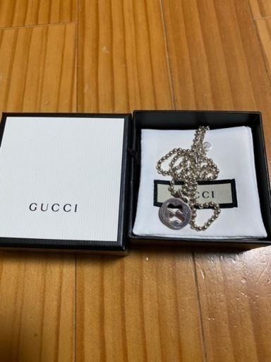 GUCCIネックレス