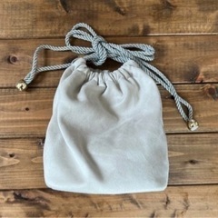 【スナイデル】美品　多用途巾着型　肩掛け　斜め掛けOK！早い者勝ちです！の画像