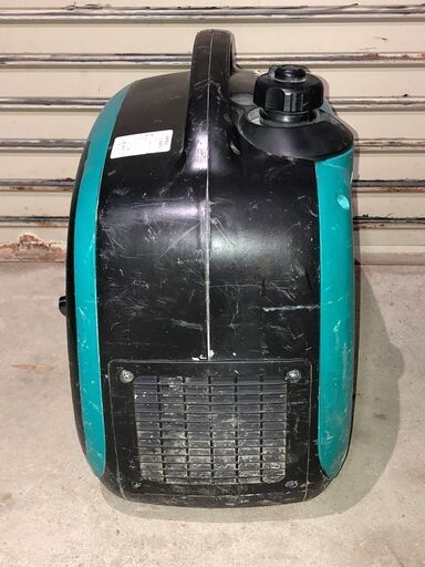 災害時の備えに！完動品！1600VA　防音型インバーター発電機