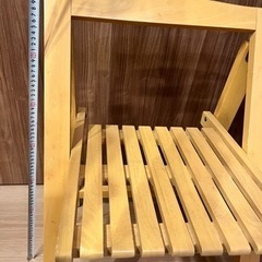 折り畳みウッディチェアの画像