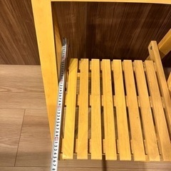 折り畳みウッディチェアの画像