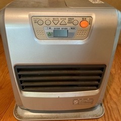 トヨトミ　石油ファンヒーター☆
