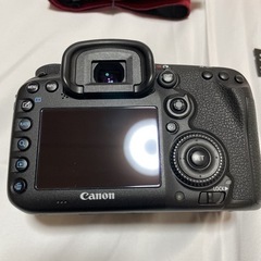 Canon EOS 7D MARK2（ii）とアクセサリーの画像