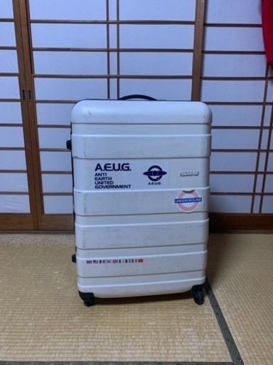 スーツケース