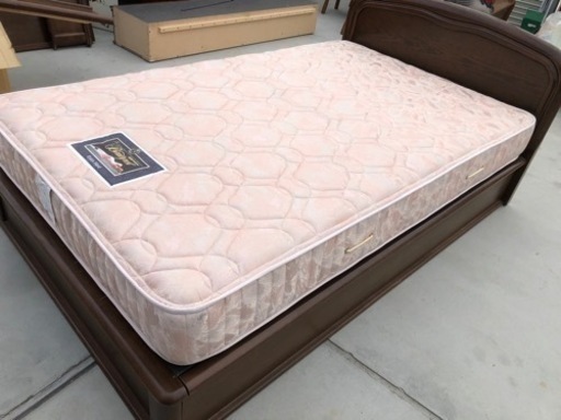 【残り1セット】シモンズ  マットレス　セミダブルベッド