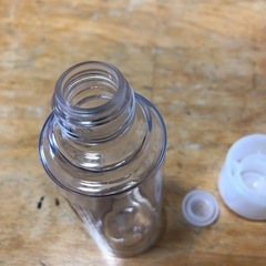 空きボトル　セットの画像