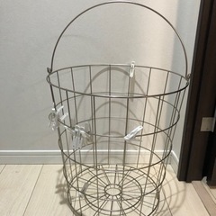【お渡し者決定しました】ランドリーバスケット ワイヤー 洗濯籠の画像