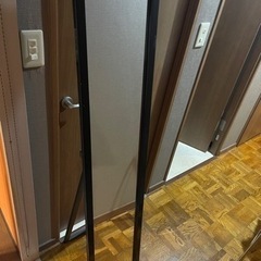 【値下げ】シンプル✨スタイリッシュ✨ブラック✨全身鏡譲ります！