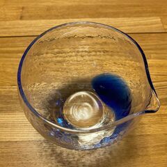 【あげます】藍色が入った清涼感ある　ガラス片口の画像